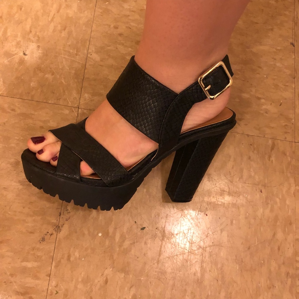 Steve Madden platform heels